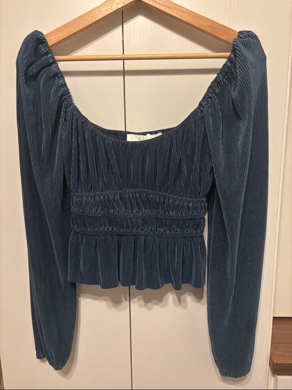 ASTR Teal-Blue Long Sleeve Smocked Peplum Top - XS